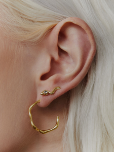 NORA CRAWLER EARRING GOLDPLATED SILVER