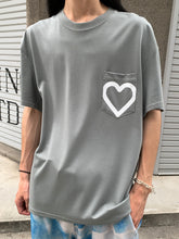 画像をギャラリービューアに読み込む, Heart Painting Organic Pocket T-shirt
